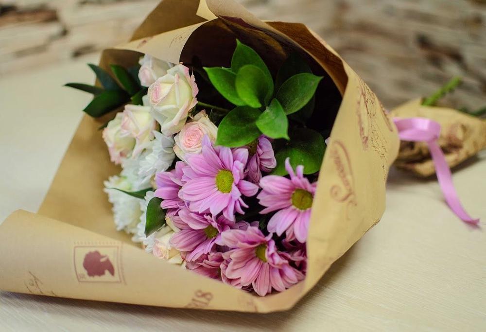 Букет цветов из: Розы и Хризантемы в Кагальнике