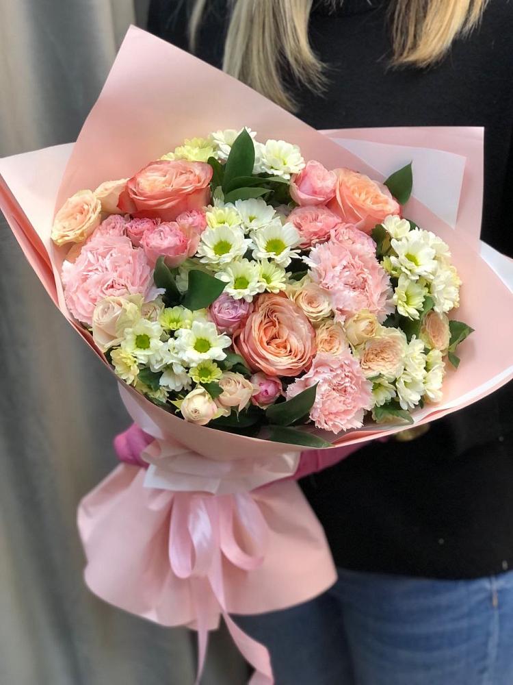 Букет цветов из: Гвоздики, Розы и Хризантемы в Кагальнике