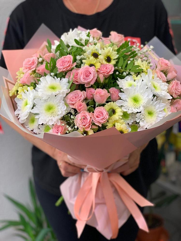 Букет цветов из: Розы и Хризантемы в Кагальнике