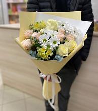 Букет цветов из:  Альстромерии, Розы и Хризантемы в Кагальнике