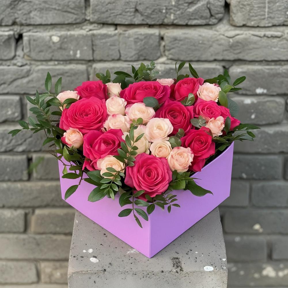 Цветочная композиция из Розы в коробке в Кагальнике