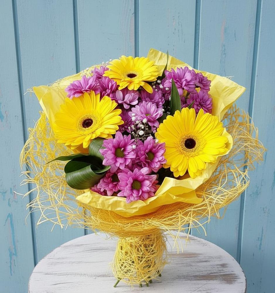 Букет цветов из: Хризантемы и Герберы в Кагальнике