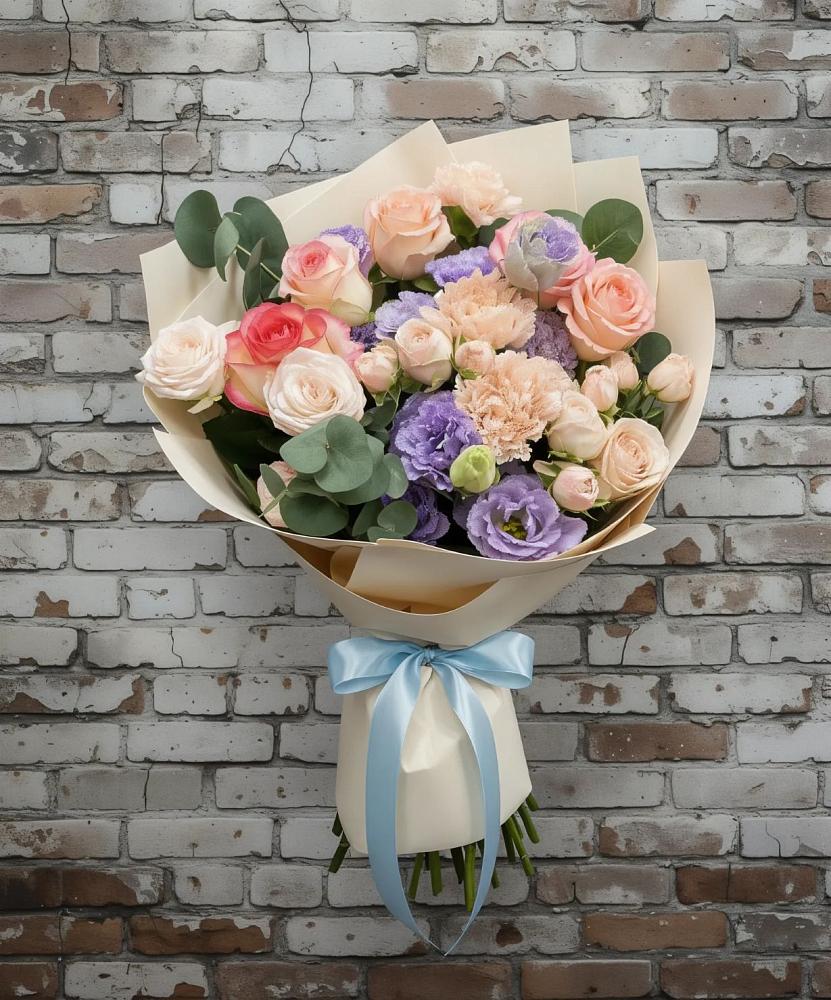 Букет цветов из: Розы, Лизиантусы и Гвоздики в Кагальнике