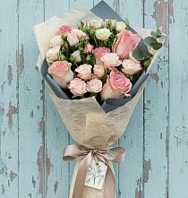 Букет цветов из:  Розы #REPLACE_PRED# Кагальнике