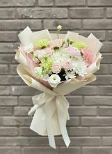 Букет цветов из:  Гвоздики, Розы, Лизиантусы и Хризантемы в Кагальнике