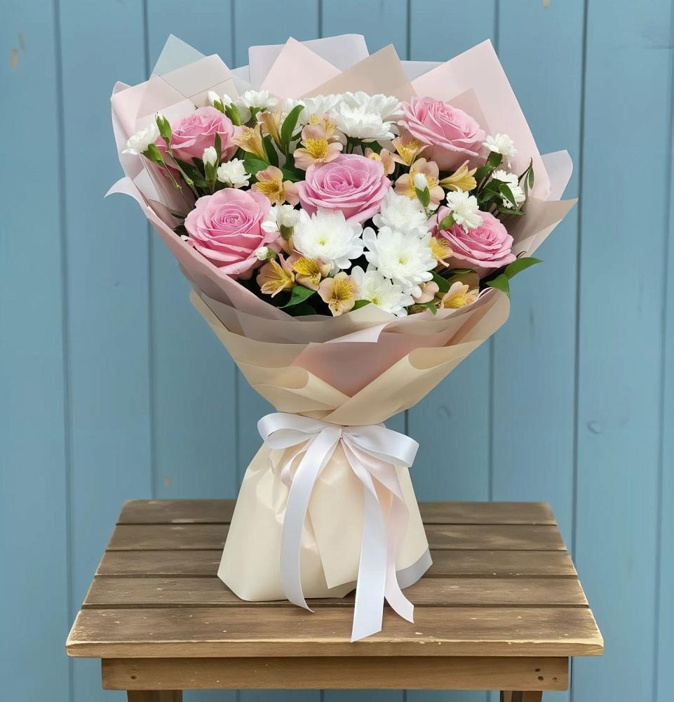 Букет цветов из: Гвоздики, Орхидеи и Розы в Кагальнике