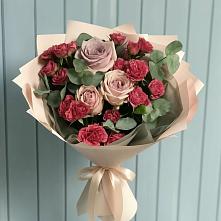 Букет цветов из:  Гвоздики и Розы в Кагальнике