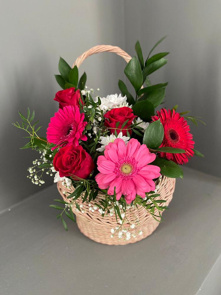 Цветочная композиция из Розы, Хризантемы и Герберы в корзине в Кагальнике