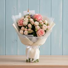 Букет цветов из:  Розы #REPLACE_PRED# Кагальнике