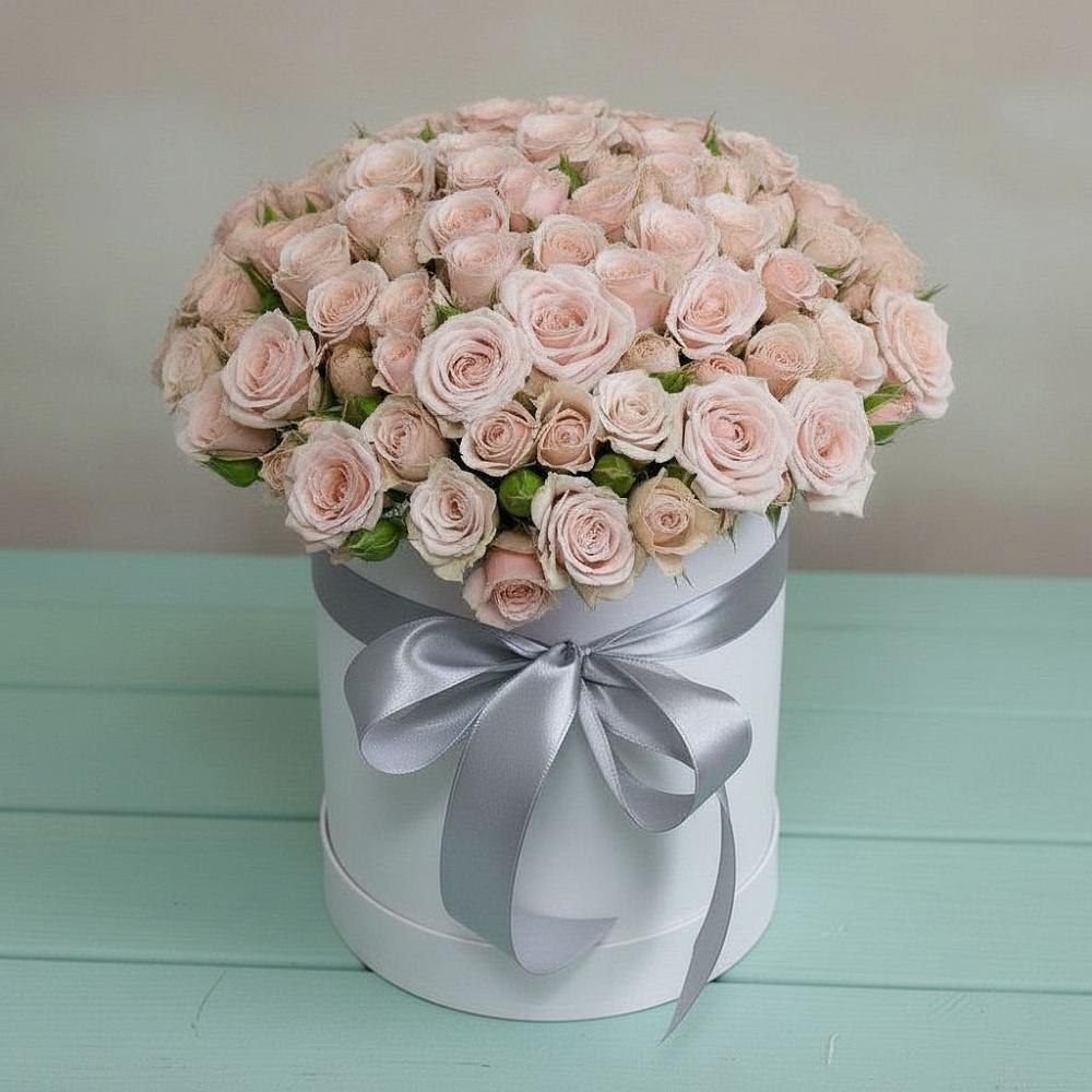 Цветочная композиция из Розы в шляпной коробке в Кагальнике